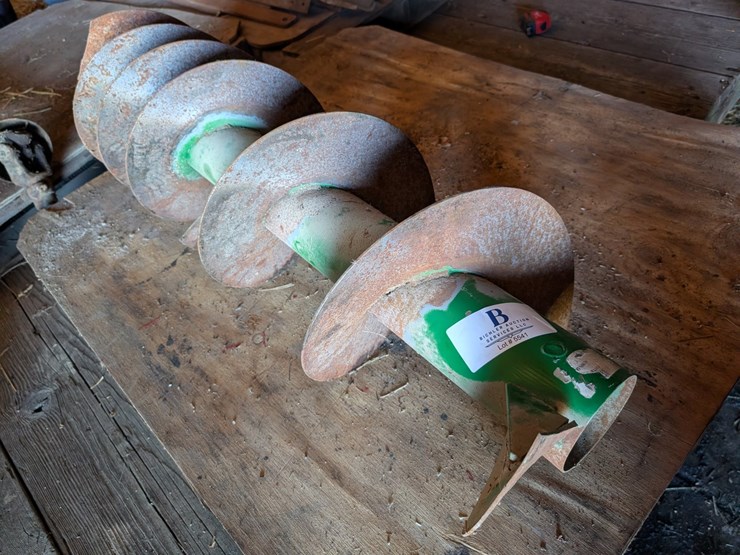 #5541-•-john-deere-discharge-auger-image-1