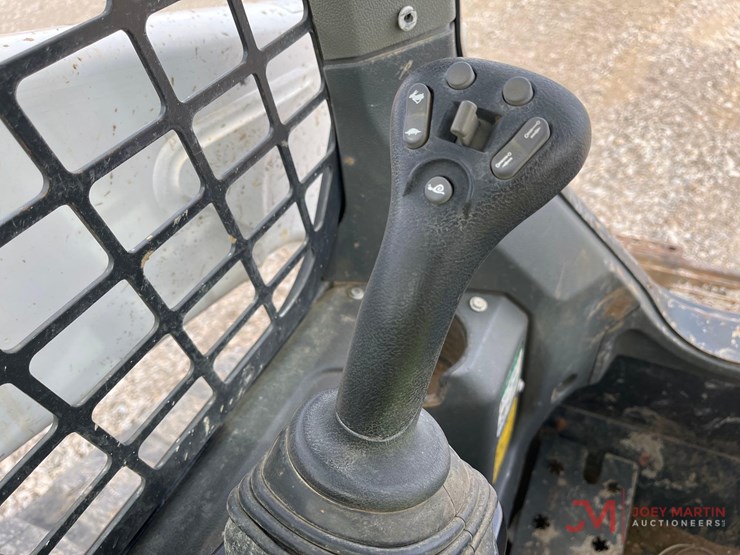 2020-bobcat-t76-image-8