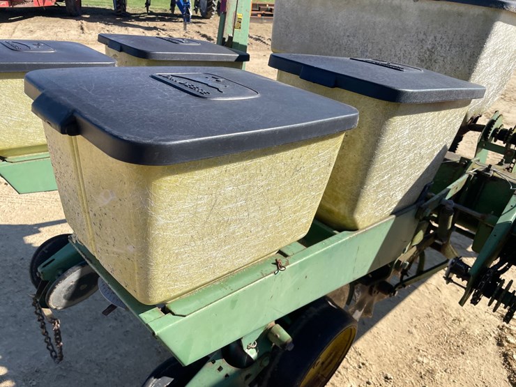 john-deere-7000-image-25