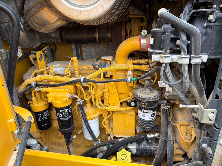 2023-deere-644p-image-6