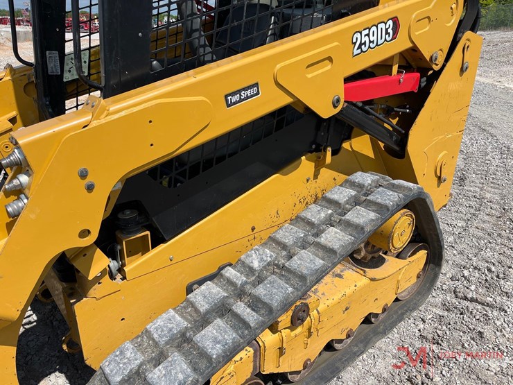 2020-caterpillar-259d3-image-5