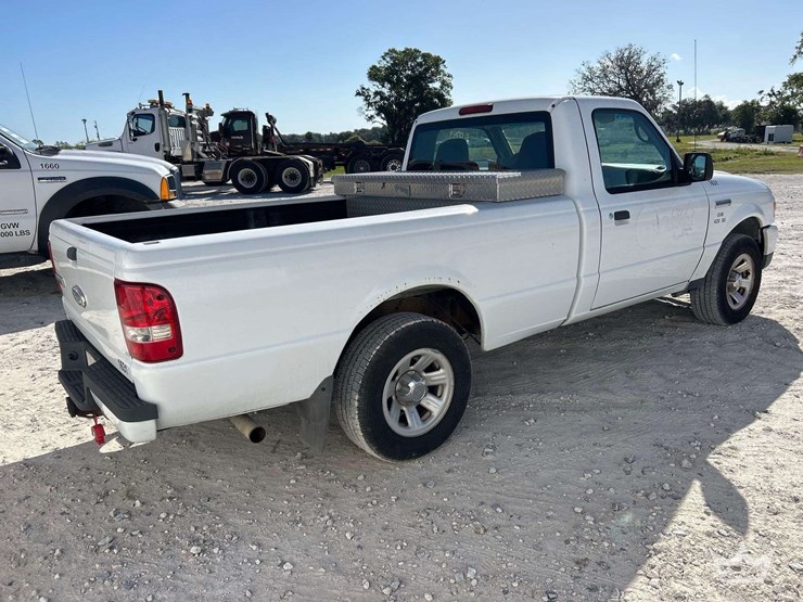 2009-ford-ranger-image-3
