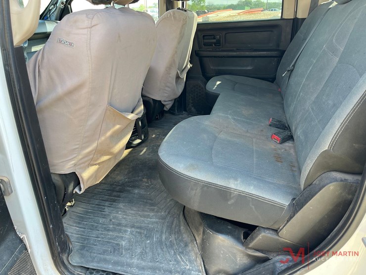 2019-ram-3500-hd-image-37