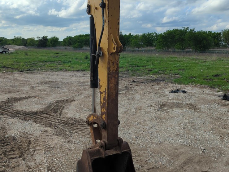 2015-caterpillar-305.5e2-image-7