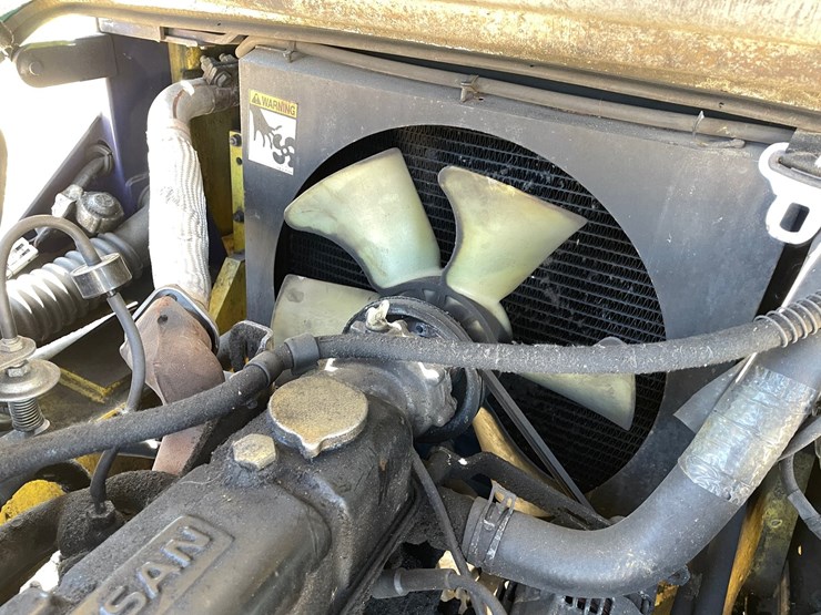 #308-•-komatsu-6,000-lbs,-propane-forklift-(non-moving)-image-53