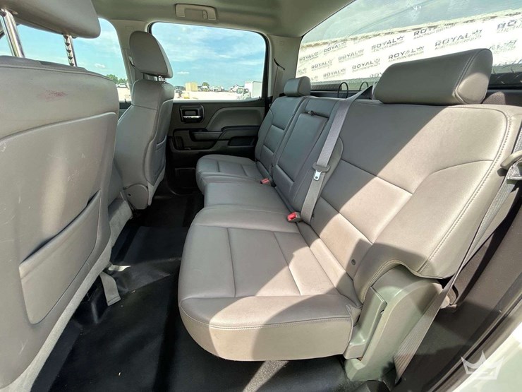 2015-chevrolet-silverado-1500-image-26