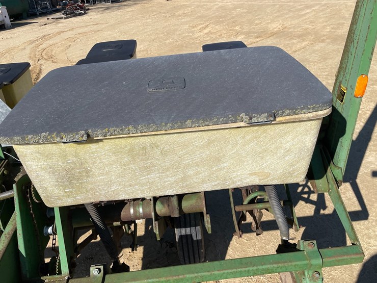 john-deere-7000-image-10