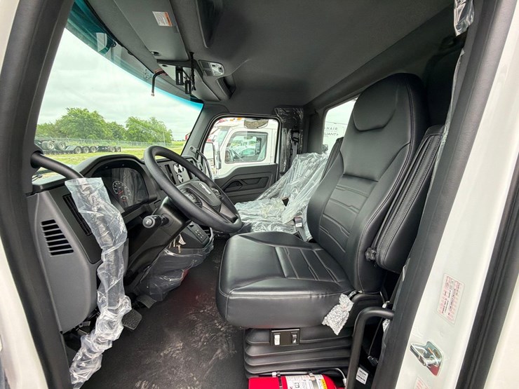 2026-kenworth-t280-image-24