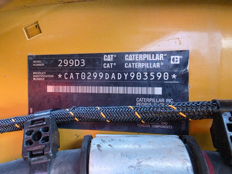 2021-caterpillar-299d3-image-22
