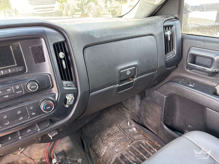 2015-gmc-sierra-2500hd-image-22