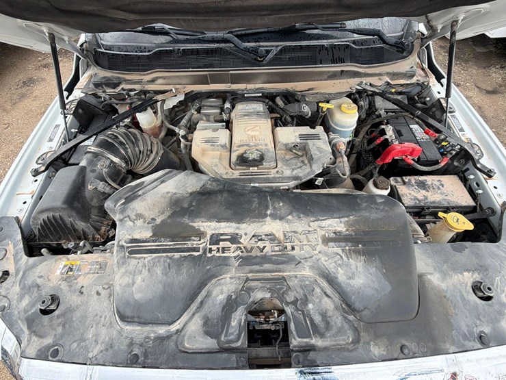 2022-dodge-3500-image-33