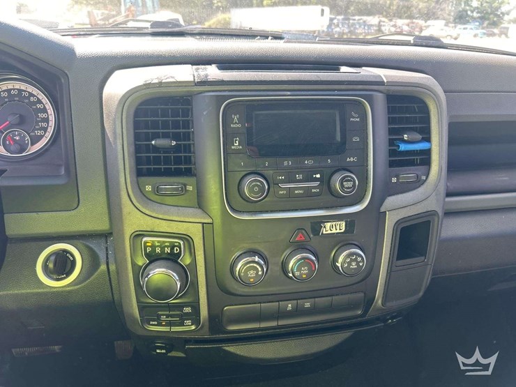 2018-dodge-1500-image-16