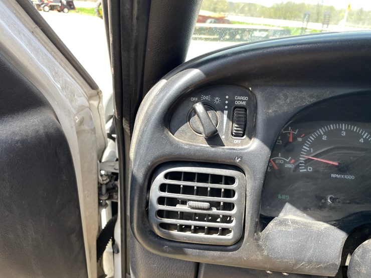 2001-dodge-ram-2500-image-70