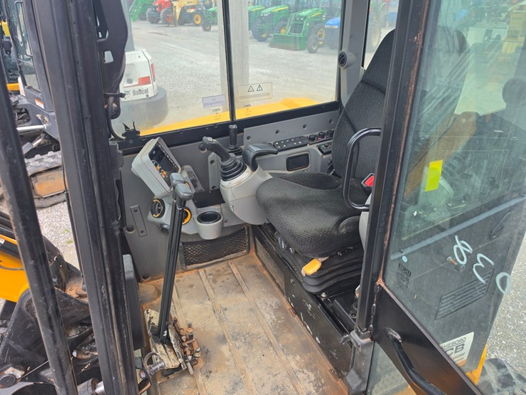 2022-jcb-50z-1-image-9