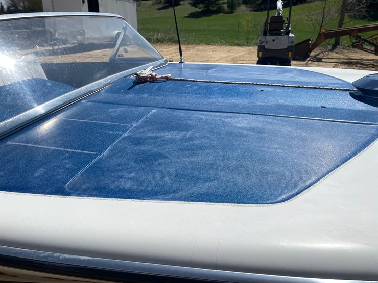 #2001-•-1965-glastron-14'-fiberglass-boat-(sells-with-bill-of-sale-only)-image-19