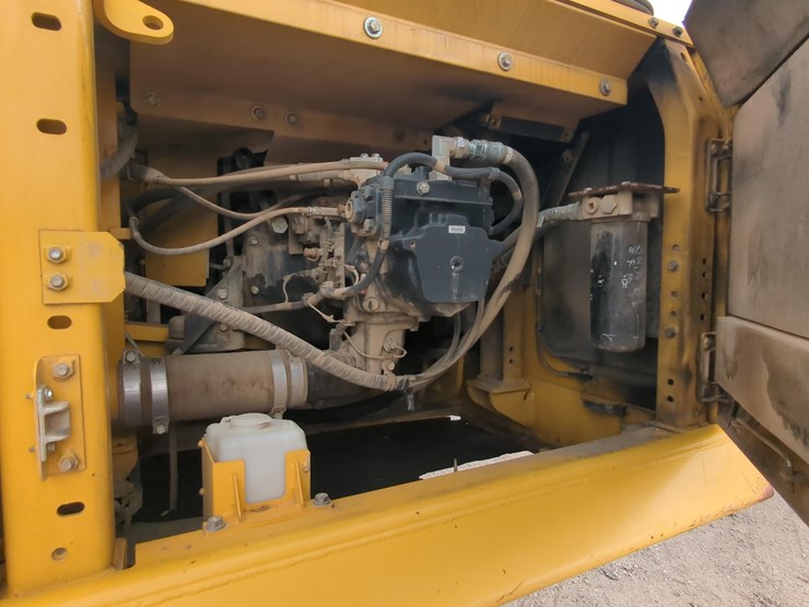2022-komatsu-pc360-lc-11-image-19