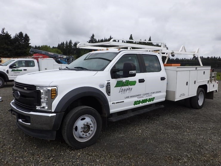 2020-ford-f550-image-1