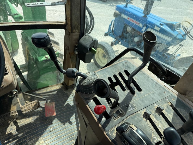 1995-john-deere-6400-image-17