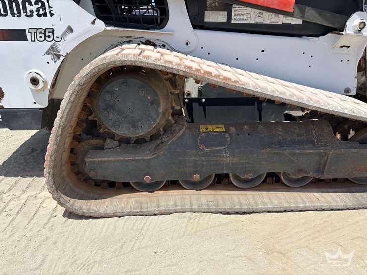 2016-bobcat-t650-image-11