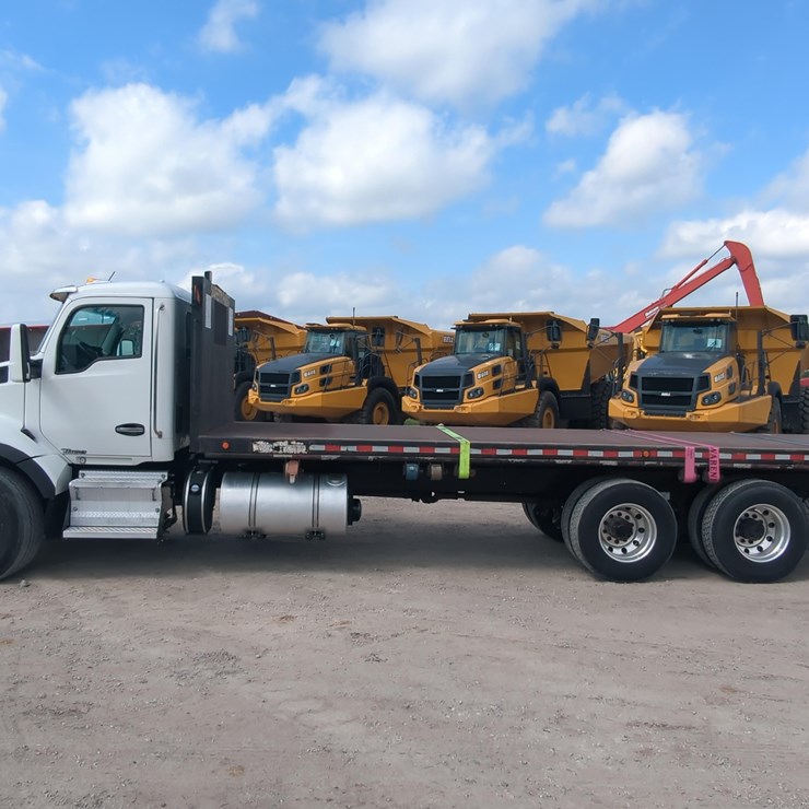 2016 KENWORTH T880