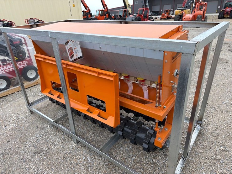 new-landhonor-sd-22-72w-seed-drill-skid-steer-attachment-image-3