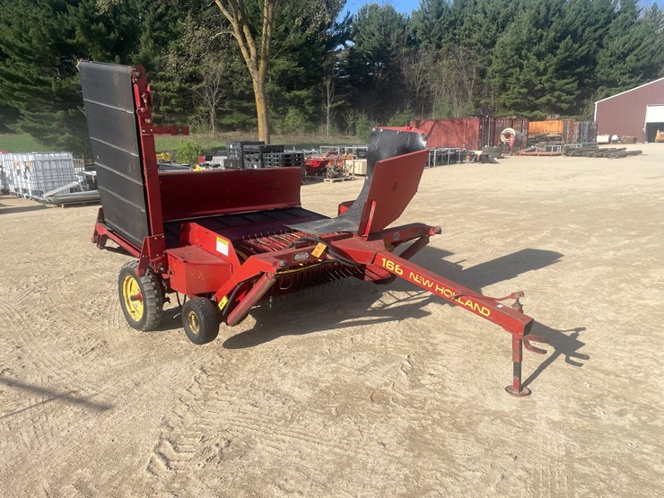new-holland-166-image-3