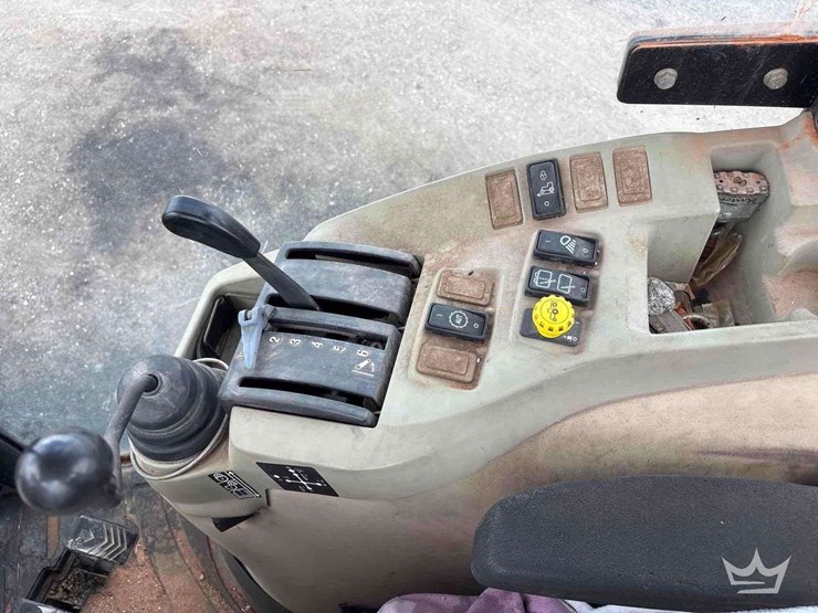 2010-john-deere-4720-image-16