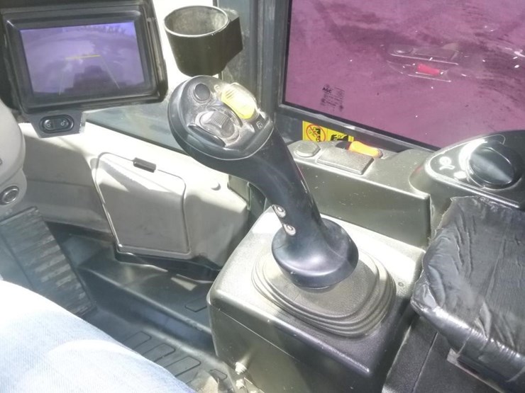 2018-komatsu-wa320-8-image-17