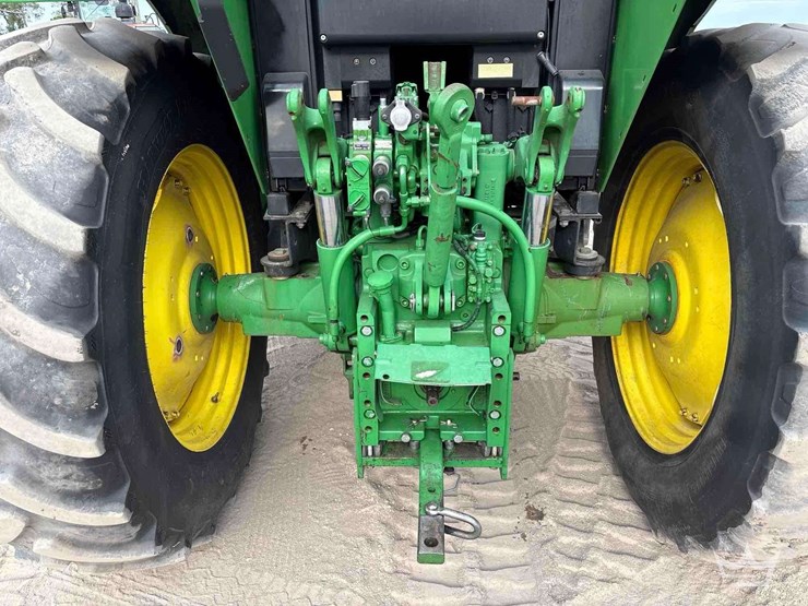john-deere-7130-image-7