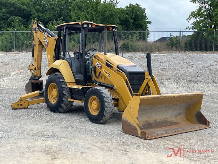 2021-caterpillar-420-image-1