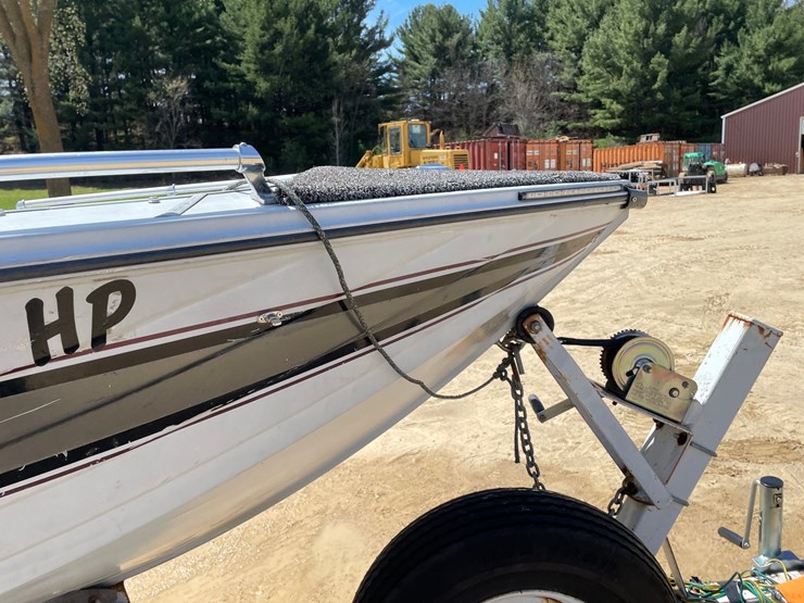 #2000-•-1986-crestliner-nordic-17'-boat-(has-wi-title)-image-23
