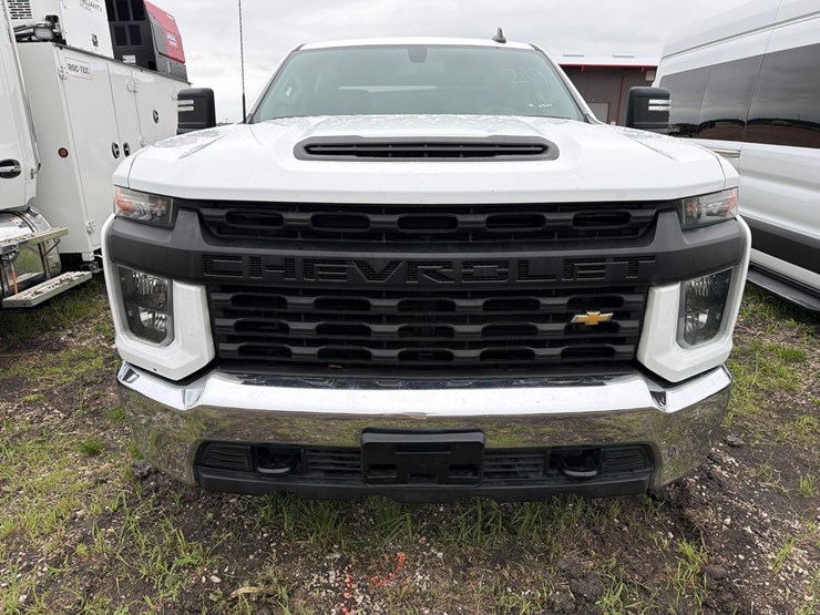 2020-chevrolet-2500-image-6