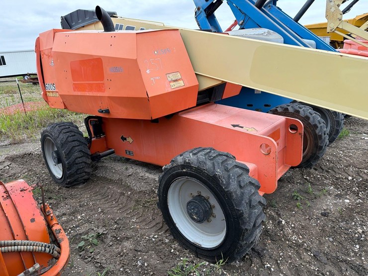 jlg-600s-image-4