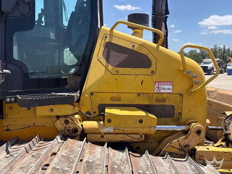 2018-komatsu-d51pxi-24-image-27