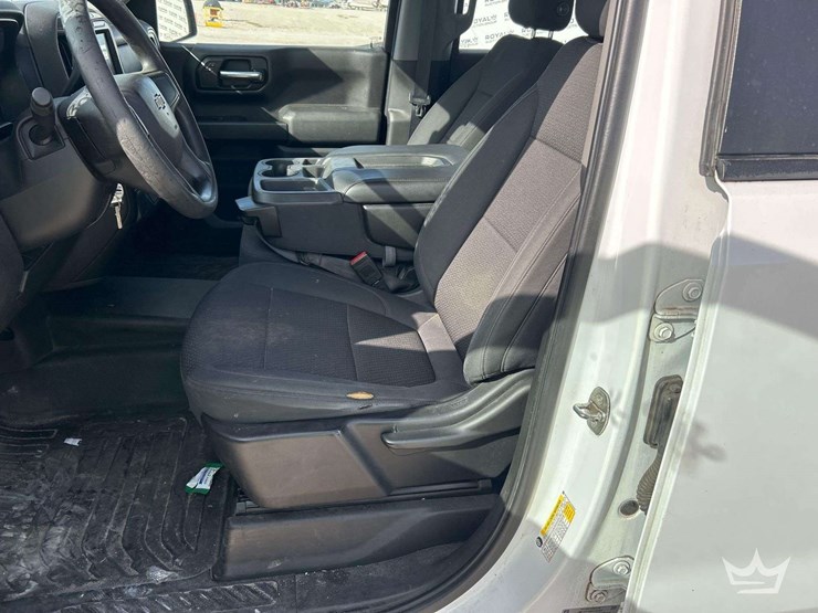 2020-chevrolet-silverado-1500-image-13