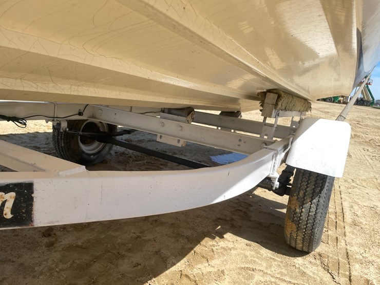 #2001-•-1965-glastron-14'-fiberglass-boat-(sells-with-bill-of-sale-only)-image-90