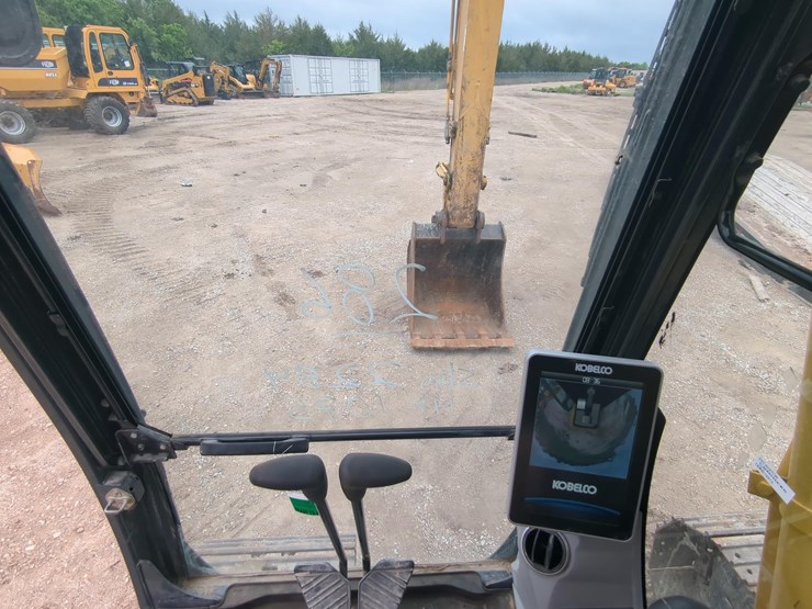 2023-kobelco-sk140sr-lc-7-image-19