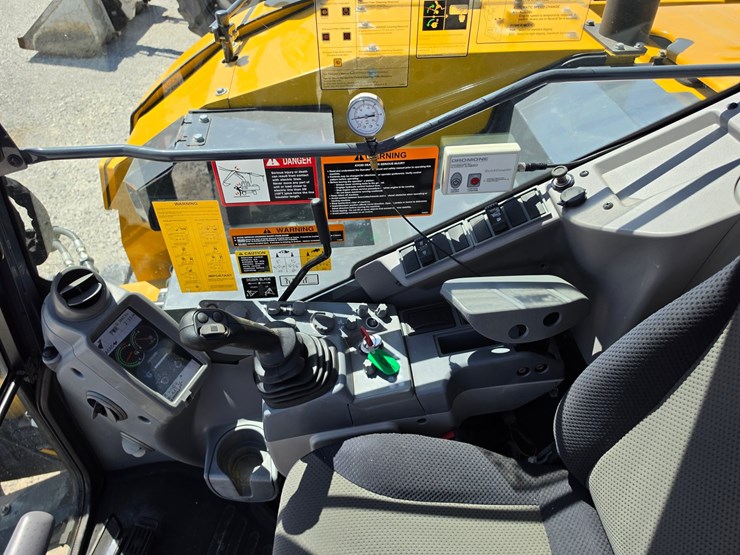 2018-deere-85g-image-20