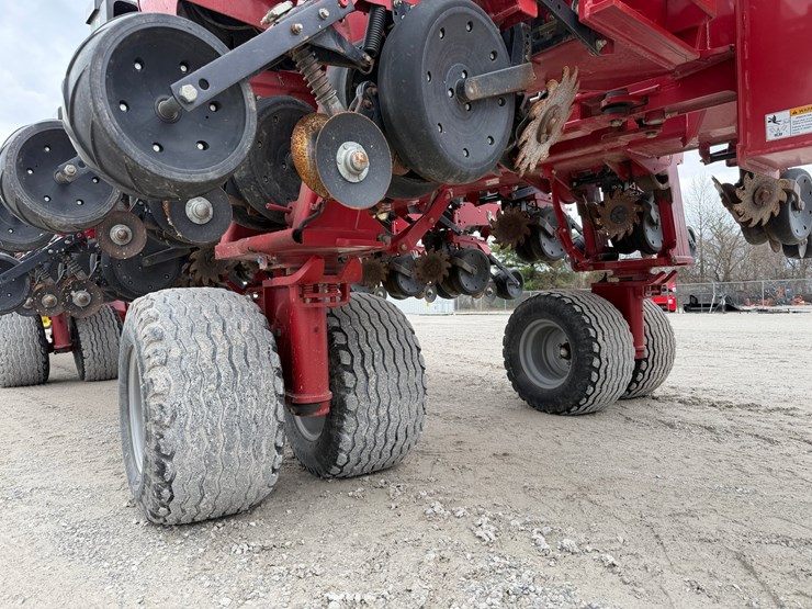 2013-case-ih-1265-image-4