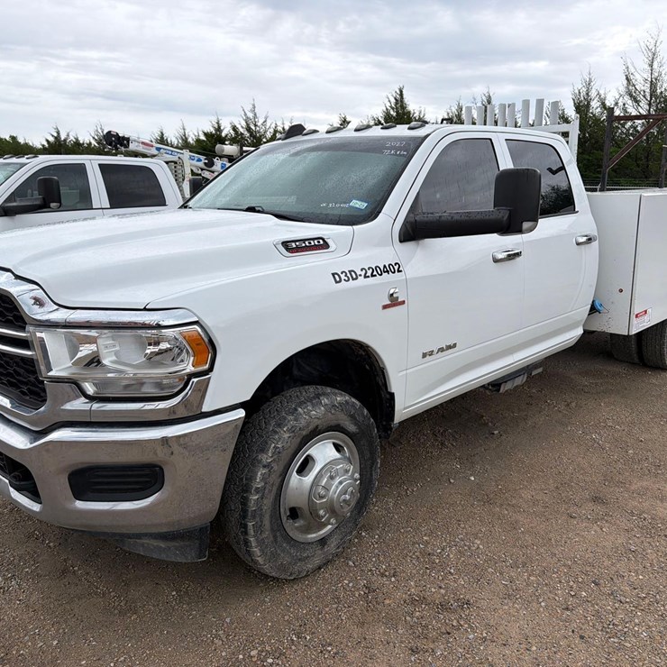 2022 DODGE 3500