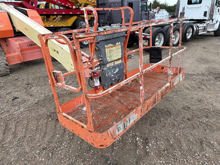 jlg-600s-image-8