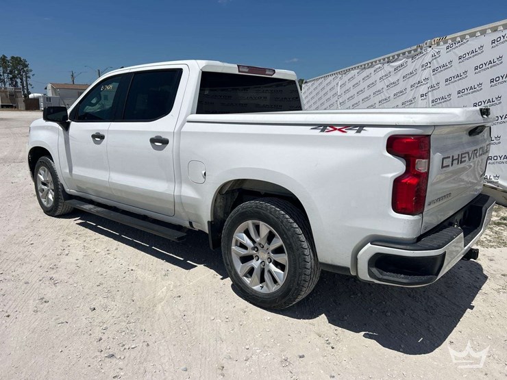 2022-chevrolet-silverado-1500-image-4