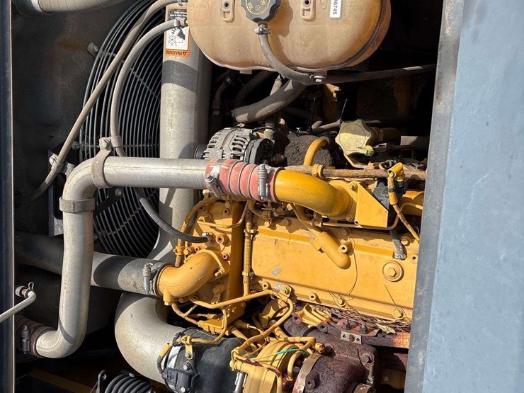2017-deere-210g-image-22