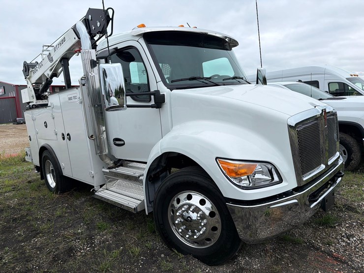 2026-kenworth-t280-image-2