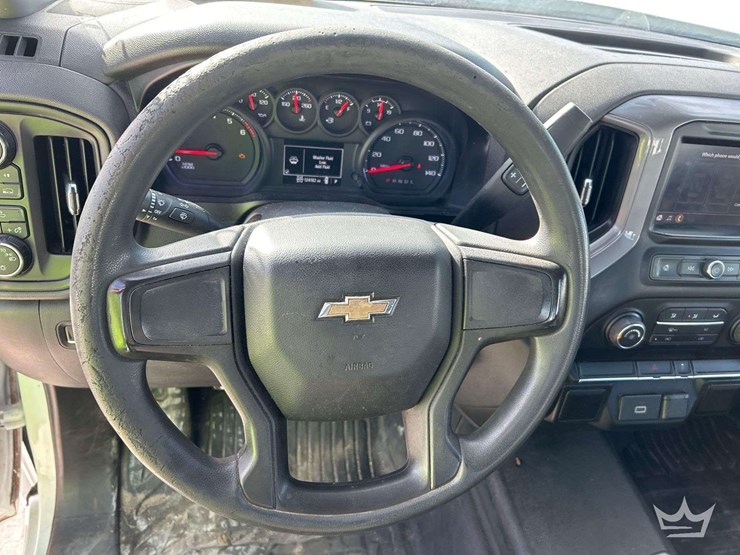 2020-chevrolet-silverado-1500-image-11
