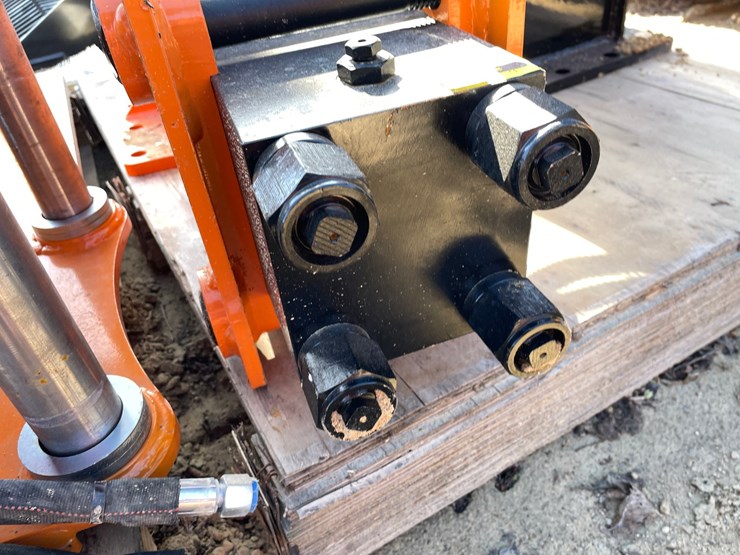 #2326-•-new-wolverine-skid-steer-post-driver-attachment-image-16
