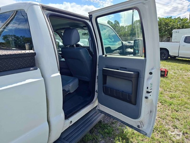 2015-ford-f250-image-32