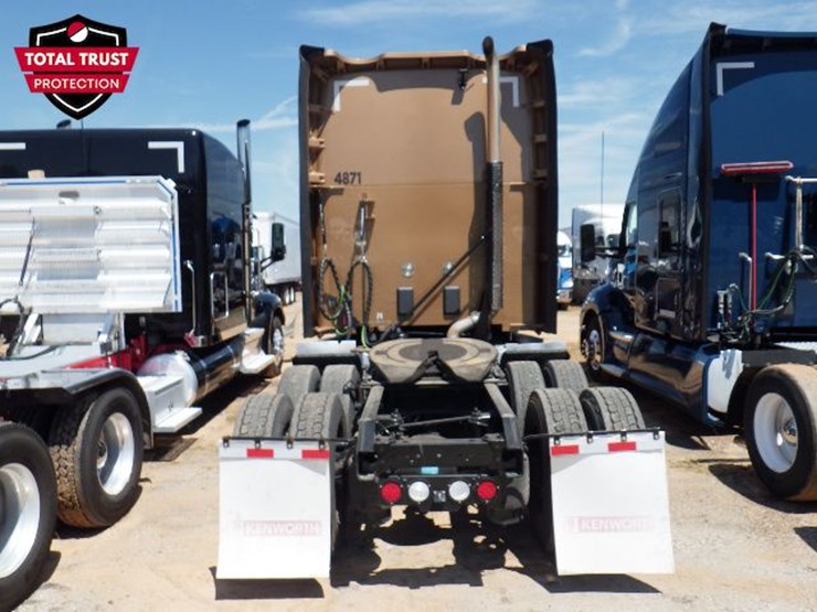 2022-kenworth-t680-image-10