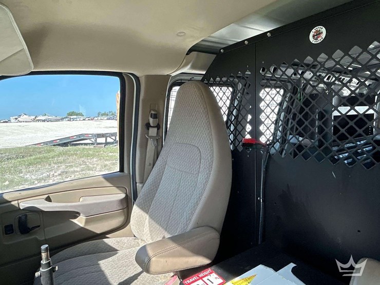 2011-chevrolet-express-2500-image-20