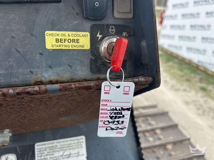 2014-deere-450j-image-23